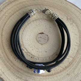 Zwarte Leren Dames armband Keramiek bloem wit blauw