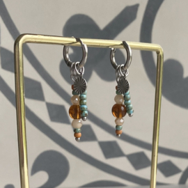 Oorringen Staal bedels Zilver bruine en turquoise kralen hangers
