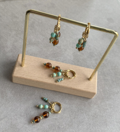Idhuna Rvs Oorringen met Bedels Goud Kralen hangers Bruin en turquoise