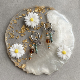 Oorringen Staal bedels Zilver bruine en turquoise kralen hangers