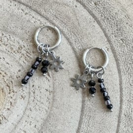 Oorringen Stainless Steel Zilver zwarte kralen hangers & bloemen bedeltje