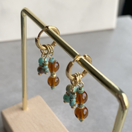 Idhuna Rvs Oorringen met Bedels Goud Kralen hangers Bruin en turquoise