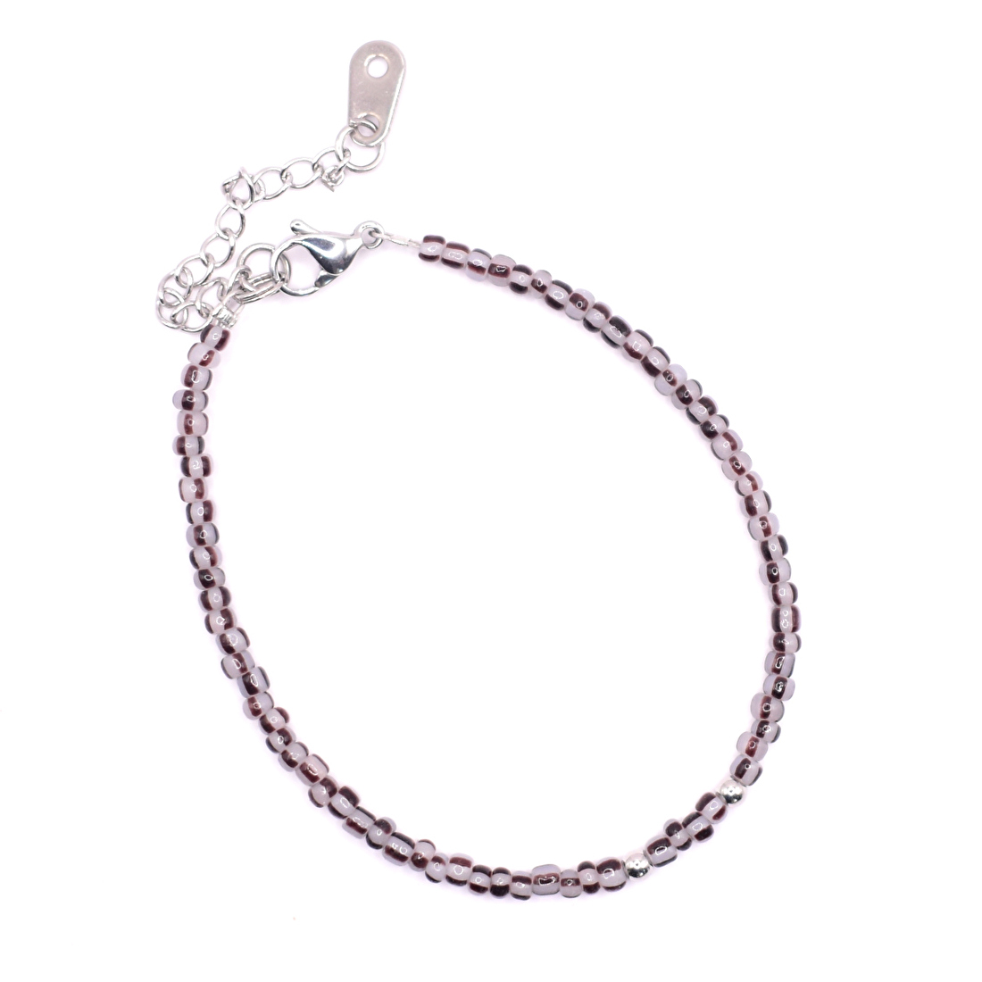 https://www.idhunajewels.nl/a-87656406/kralen-armband-dames/dames-armband-zwart-wit-gestreepte-kralen-staal-zilver/#description