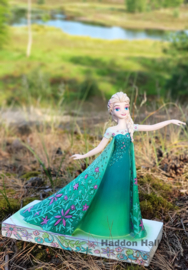 Frozen ELSA  Celebration Of Spring H 20cm Jim Shore 4050881 retired , uitverkocht* uit 2015.
