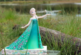 Frozen ELSA  Celebration Of Spring H 20cm Jim Shore 4050881 retired , uitverkocht* uit 2015.