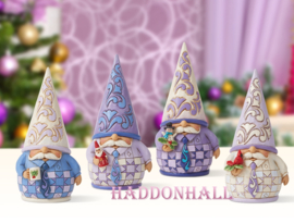 Gnomes Purple - Set van 4 - Holding Mug ,Santa , Snowman & Cardinal retired *