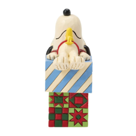 Dreaming of Christmas - Snoopy & Woodstock on Gifts H10cm Jim Shore 6018683 PREORDER