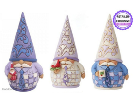 Gnomes - Set van 3 - Holding Santa, Holding Cardinal & Holding Coffee Mug retired *