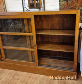 Dressoir B246 H124cm D40cm Massief Teakhout Ca. 1920 voormalig Ned. Indië