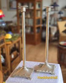 Set van 2 kandelaars massief Tin 40cm hoog
