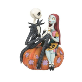 Nightmare - Jack & Sally on a Pumpkin H16cm Jim Shore 6014358 pre-order *