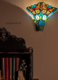 6137 * Wandlamp Tiffany H37cm B35cm Butterflies & Tulips.