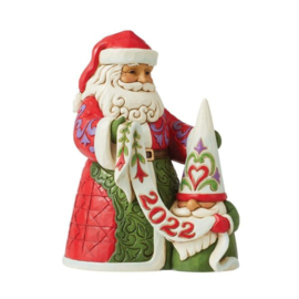 Santa with Gnome Dated 2022 H19,5cm Jim Shore 6011165 retired, superaanbieding *