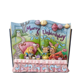 ALICE  "Merry Unbirthday"  Storybook  H 16 cm Jim Shore 4049642 made in 2015 , slechts 1 x beschikbaar.