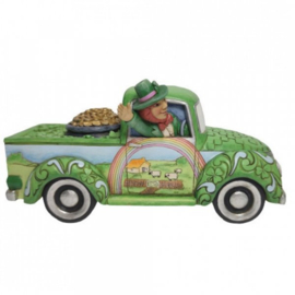 Leprechaun in Green Truck Figurine B21cm Jim Shore 6010268 retired , laatste exemplaren