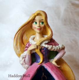 RAPUNZEL & PASCAL  Tidings of Joy  * H20cm Jim Shore 4057944 retired, laatste exemplaar.