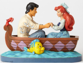 ARIEL & PRINCE ERIC  "Waiting for a Kiss" H 15cm Jim Shore 4055414 , retired, laatste exemplaren *