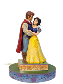 Snow White & Prince "The Fairiest Love" H19,5cm + Jim Shore Bse Color Ø16cm 6013069