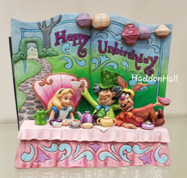 ALICE ,  Happy Unbirthday  Storybook  H 16 cm.  4062257  Jim Shore Disney Traditions retired *