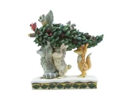 White Woodland Animals Carrying Tree H16cm Jim Shore 6012685 retired, laatste exemplaren *