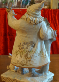 White Woodland Kerstman H 26,5cm Jim Shore White Woodland Santa 4058735 retired, laatste exemplaren *