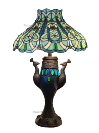 5726 Tafellamp Les Paons H68cm met Tiffany kap Ø40cm