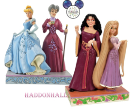 Cinderella vs Lady Tremaine & Rapunzel vs Mother Gothel - Set van 2 Jim Shore beelden.