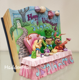 ALICE ,  Happy Unbirthday  Storybook  H 16 cm.  4062257  Jim Shore Disney Traditions retired *