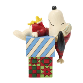 Dreaming of Christmas - Snoopy & Woodstock on Gifts H10cm Jim Shore 6018683 PREORDER
