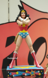 Wonder Woman Zilver Age figurine * H 22cm Jim Shore 6003023 retired
