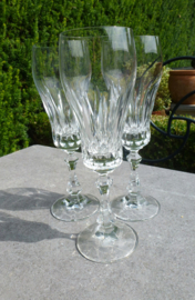 Schitterende zeer oude geslepen kristallen champagne glazen