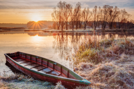 Papermoon Fotobehang Boot In Winterlandschap