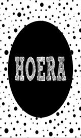 Klein bedank kaartje met tekst ''Hoera'' 5 bij 8.5 cm.