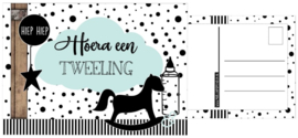 Kaart A6 met tekst ''Hoera een tweeling''.