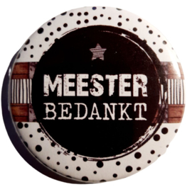 Opener met tekst ''meester bedankt''56 mm.