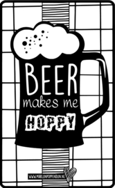 Fles etiket, leuk je fles net even anders te maken, met tekst ''Beer makes me hoppy''. 6.5 bij 11.5 cm