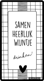 Fles etiket, leuk je fles net even anders te maken, met tekst ''Samen heerlijk wijntje drinken''. 6.5 bij 11.5 cm