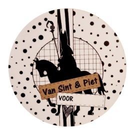 Sticker rond 4 cm met tekst Van Sint & Piet voor....,  per 5 stuks.