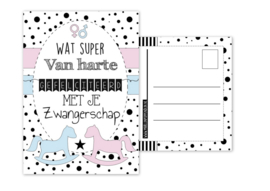 Kaart A6 met tekst ''Wat super van harte gefeliciteerd met je zwangerschap .''. 10.5 bij 14.8