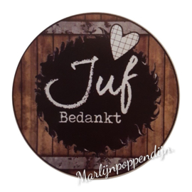 sticker met tekst  "Juf bedankt'' 6cm doorsnee.