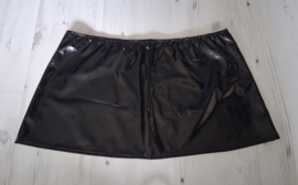 Zwart lak rokje maat 52