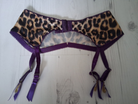 Lingerie setje panterprint maat 75B/S