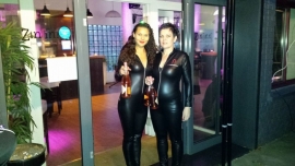 Promo catsuits voor restaurant de Peppermill