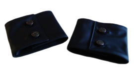 Manchetten stretch leer metallic blauw, passend voor polsomvang 18cm