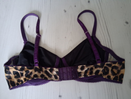 Lingerie setje panterprint maat 75B/S
