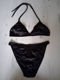 Zwart satijnen bikini maat S