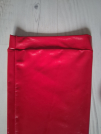 Stay-up kousen rood van lak beenomvang +/- 50cm