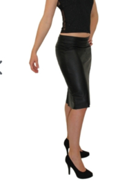 Zwarte leren rok maat 42/44