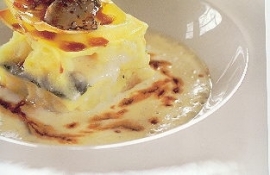 Aardappellasagne met gorgonzola, fonduta en truffelsaus