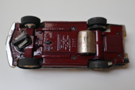 Mercedes donker rood nr. 18